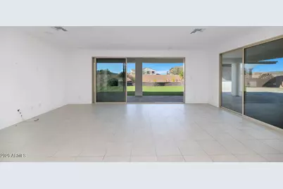 11208 S 52nd Lane, Laveen, AZ 85339 - Photo 3