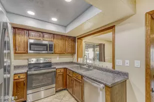 16044 N 30th Dr, Phoenix, AZ 85053 - Photo 11