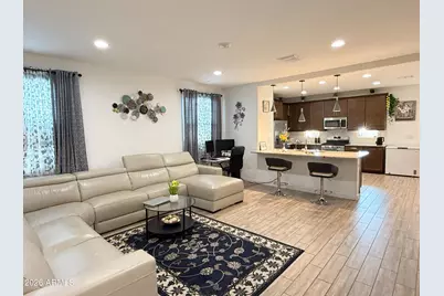 127 E Gemini Place, Chandler, AZ 85249 - Photo 5