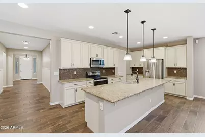 543 N 158th Lane, Goodyear, AZ 85338 - Photo 9