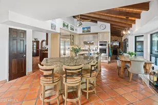 9131 N 48th Pl, Paradise Valley, AZ 85253 - Photo 13