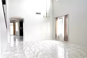 2326 W Gaby Rd, Phoenix, AZ 85041 - Photo 9