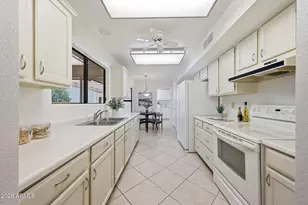 14809 W Buttonwood Dr, Sun City West, AZ 85375 - Photo 13