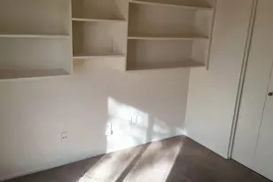 3228 W Muriel Dr, Phoenix, AZ 85053 - Photo 9