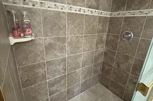 3228 W Muriel Dr, Phoenix, AZ 85053 - Photo 15