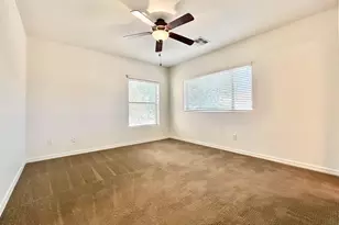 1418 S Jessica Ln, Tempe, AZ 85281 - Photo 9
