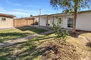 9206 W Mescal St, Peoria, AZ 85345 - Photo 5