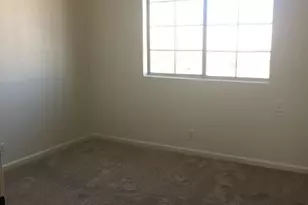 2829 E Glenhaven Dr, Phoenix, AZ 85048 - Photo 11