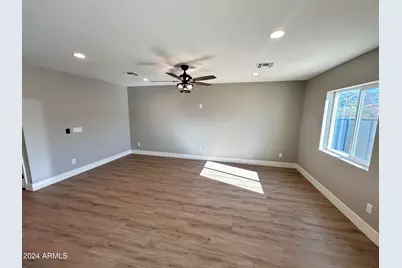 825 W Dobbins Road, Phoenix, AZ 85041 - Photo 3