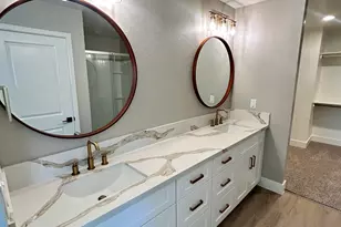 825 W Dobbins Rd, Phoenix, AZ 85041 - Photo 35