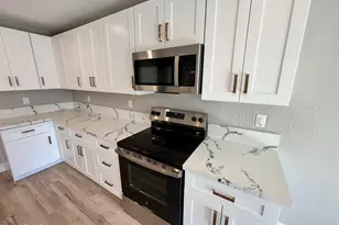 825 W Dobbins Rd, Phoenix, AZ 85041 - Photo 65