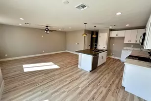 825 W Dobbins Rd, Phoenix, AZ 85041 - Photo 67