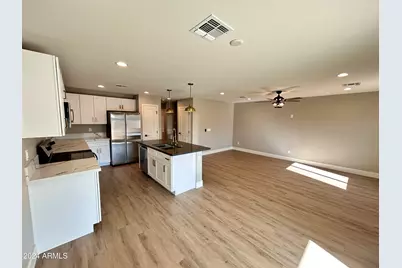 825 W Dobbins Road, Phoenix, AZ 85041 - Photo 23