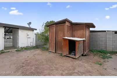 4127 N 74th Avenue, Phoenix, AZ 85033 - Photo 7