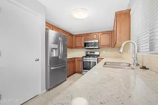 15135 W Smokey Dr, Surprise, AZ 85374 - Photo 11