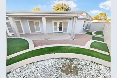 10401 W Hutton Drive, Sun City, AZ 85351 - Photo 5