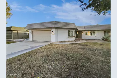 10401 W Hutton Drive, Sun City, AZ 85351 - Photo 1