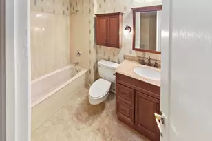 10401 W Hutton Dr, Sun City, AZ 85351 - Photo 13