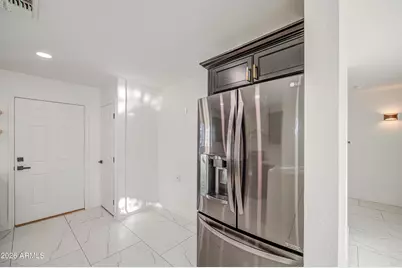 2302 E Alta Vista Road, Phoenix, AZ 85042 - Photo 9