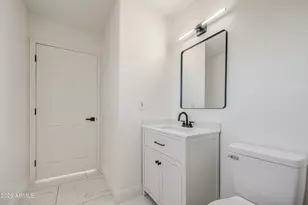 2302 E Alta Vista Rd, Phoenix, AZ 85042 - Photo 21