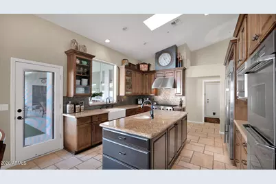 8638 E Dahlia Drive, Scottsdale, AZ 85260 - Photo 23