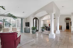 8638 E Dahlia Dr, Scottsdale, AZ 85260 - Photo 13