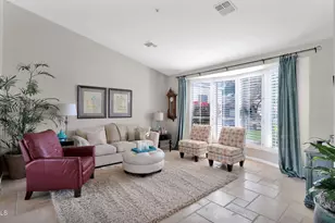 8638 E Dahlia Dr, Scottsdale, AZ 85260 - Photo 9