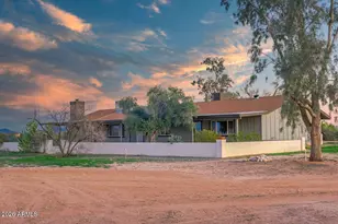 51718 W Donald Rd, Aguila, AZ 85320 - Photo 33