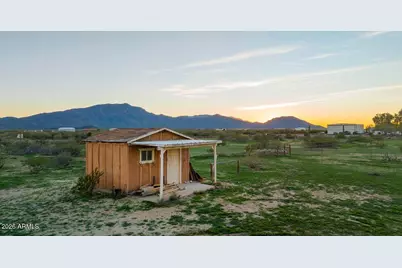 51718 W Donald Road, Aguila, AZ 85320 - Photo 43