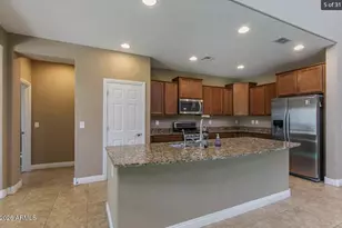 10743 W Desert Elm Ln, Peoria, AZ 85383 - Photo 19