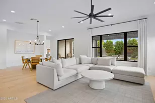 4145 N 42nd Pl, Phoenix, AZ 85018 - Photo 7