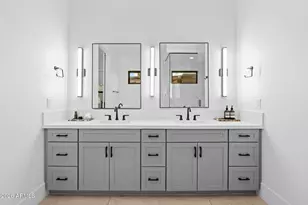 4145 N 42nd Pl, Phoenix, AZ 85018 - Photo 13