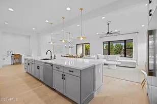 4145 N 42nd Pl, Phoenix, AZ 85018 - Photo 9