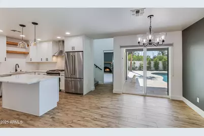 4427 E Turney Avenue, Phoenix, AZ 85018 - Photo 17