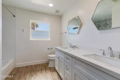 4427 E Turney Avenue, Phoenix, AZ 85018 - Photo 47