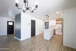 4427 E Turney Ave, Phoenix, AZ 85018 - Photo 15