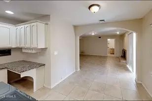 823 W Iris Dr, Gilbert, AZ 85233 - Photo 7