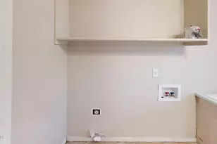 823 W Iris Dr, Gilbert, AZ 85233 - Photo 21