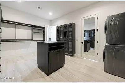 1614 W Lavitt Lane, Phoenix, AZ 85086 - Photo 37