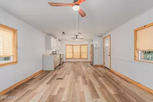 555 W Warner Rd, Chandler, AZ 85225 - Photo 9