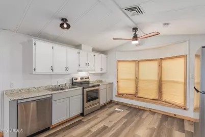 555 W Warner Road #156, Chandler, AZ 85225 - Photo 13