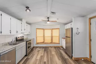 555 W Warner Rd, Chandler, AZ 85225 - Photo 11