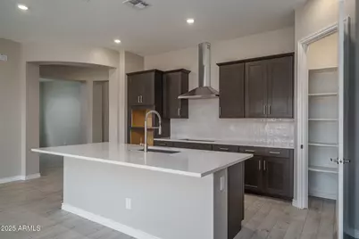 15652 W Pershing Street, Surprise, AZ 85379 - Photo 7