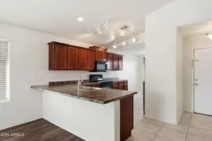 2033 W Vineyard Plains Dr, San Tan Valley, AZ 85144 - Photo 9