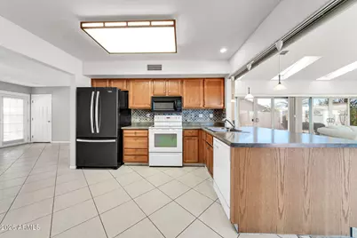 13523 W Gemstone Drive, Sun City West, AZ 85375 - Photo 17