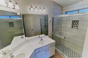 4034 E Anderson Dr, Phoenix, AZ 85032 - Photo 9