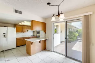 10137 W Forrester Dr, Sun City, AZ 85351 - Photo 3