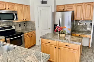 1701 E Yukon Dr, Phoenix, AZ 85024 - Photo 11