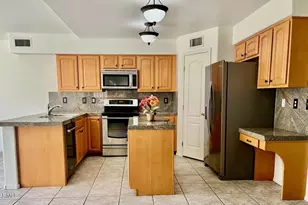 1701 E Yukon Dr, Phoenix, AZ 85024 - Photo 13