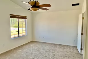 1701 E Yukon Dr, Phoenix, AZ 85024 - Photo 25
